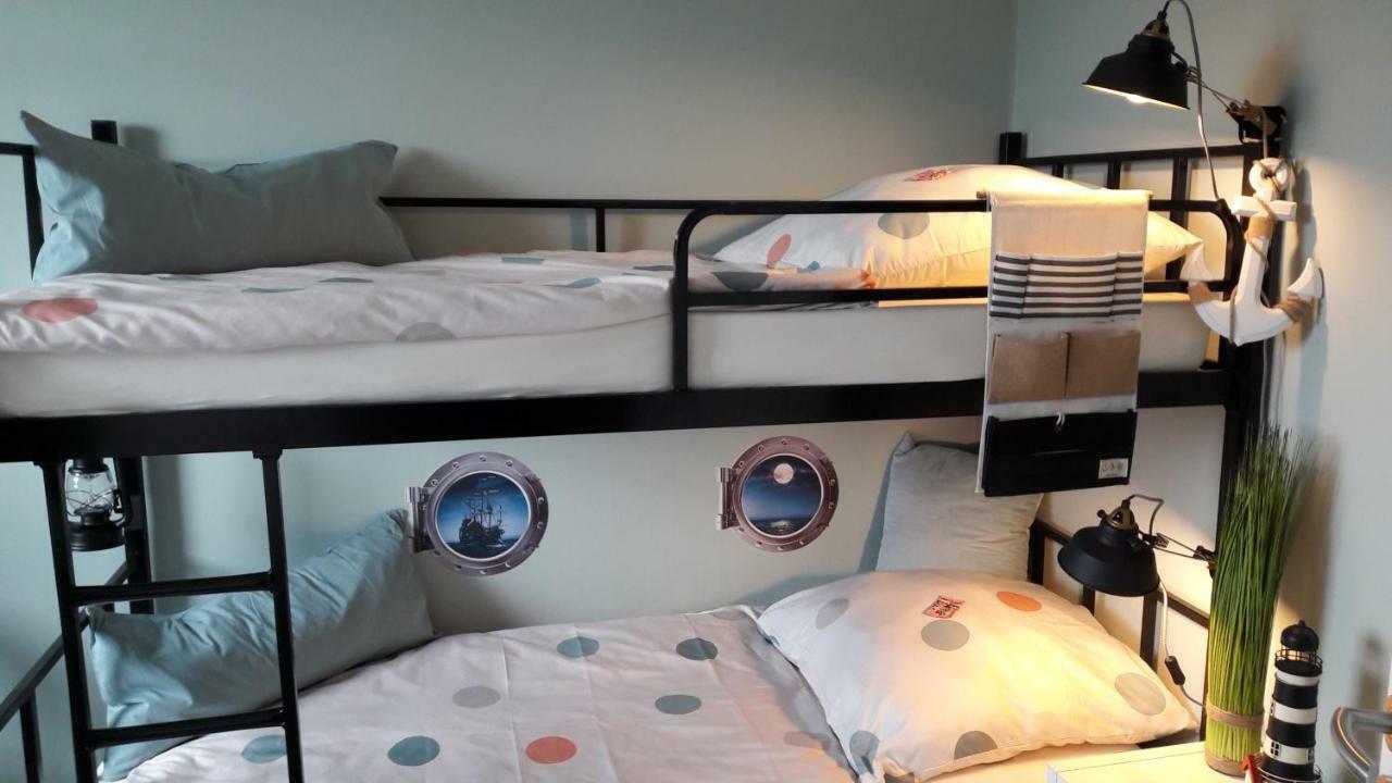 Dreimaster Apartment Busum Bagian luar foto