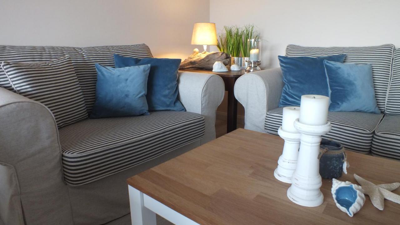 Dreimaster Apartment Busum Bagian luar foto