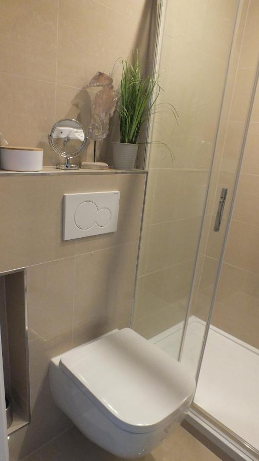 Dreimaster Apartment Busum Bagian luar foto