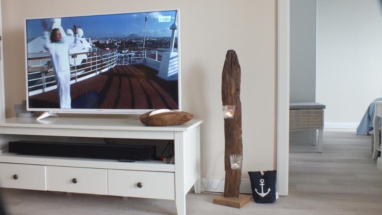 Dreimaster Apartment Busum Bagian luar foto